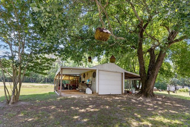 8482 Cut Thru RD, Zuni, VA 23898