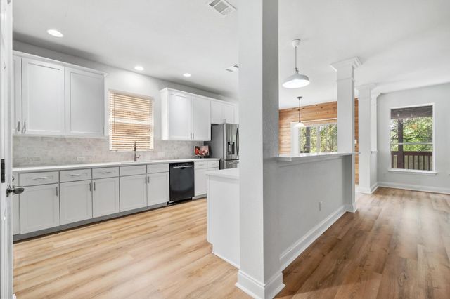 10016 Barbrook DR, Austin, TX 78726