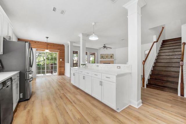 10016 Barbrook DR, Austin, TX 78726