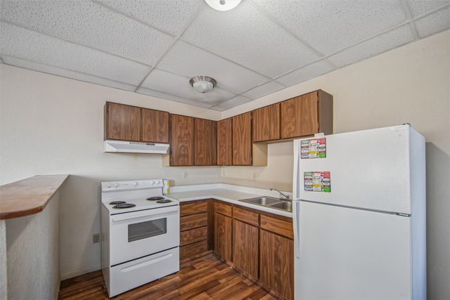 102 S Main Street, Leon, IA 50144