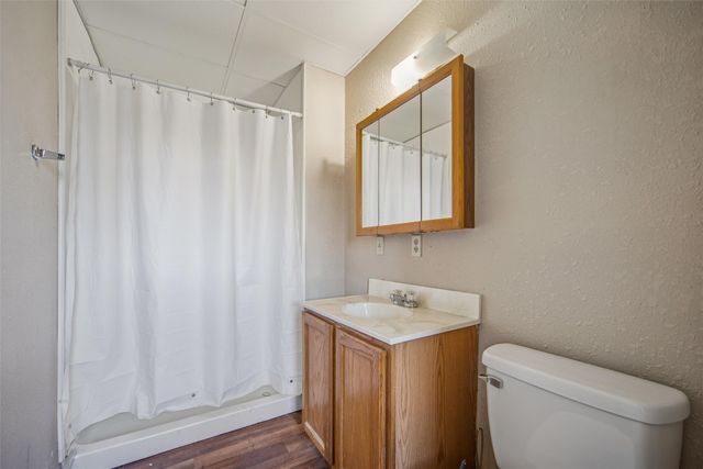 102 S Main Street, Leon, IA 50144