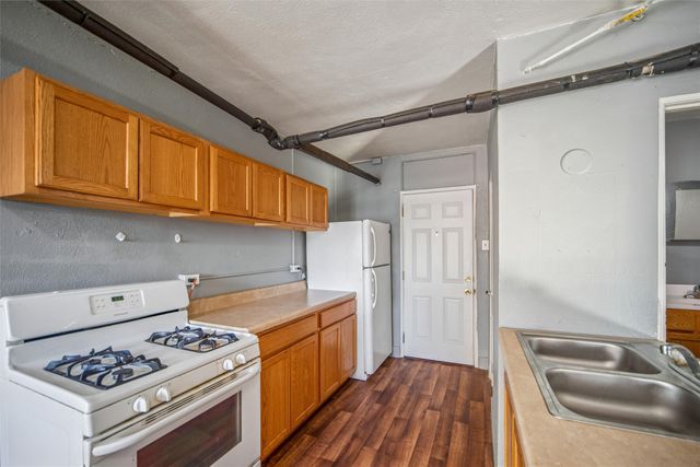 102 S Main Street, Leon, IA 50144