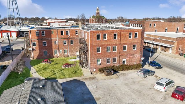 102 S Main Street, Leon, IA 50144