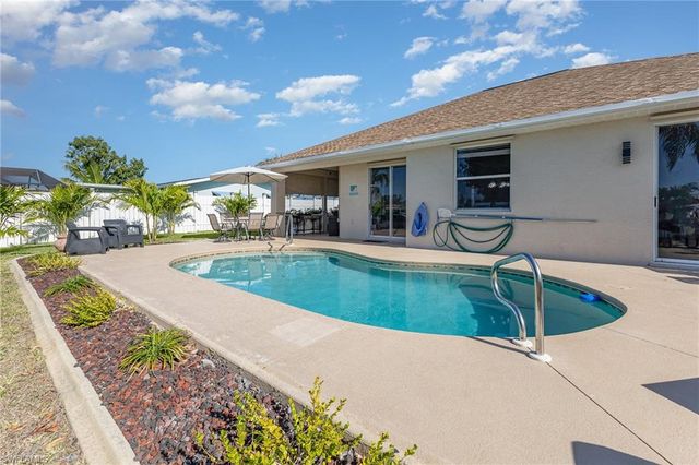 532 W Archer PKWY, Cape Coral, FL 33904