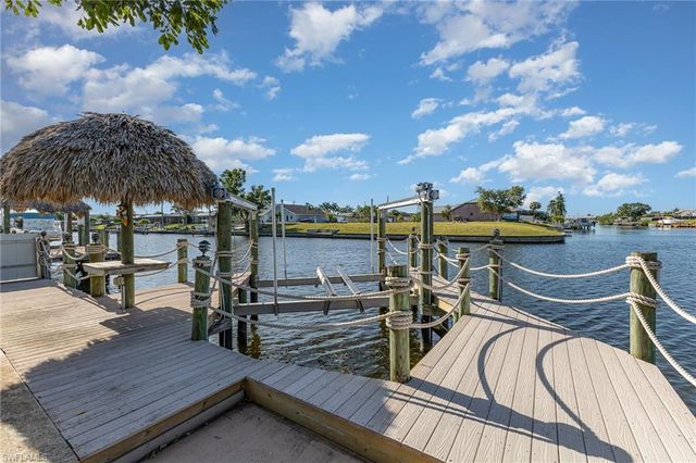 532 W Archer PKWY, Cape Coral, FL 33904