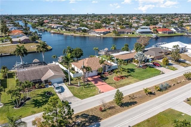 532 W Archer PKWY, Cape Coral, FL 33904