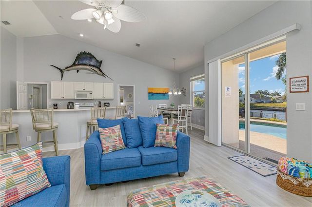 532 W Archer PKWY, Cape Coral, FL 33904
