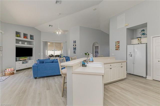 532 W Archer PKWY, Cape Coral, FL 33904