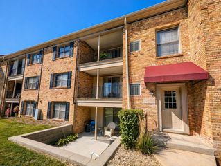 1724 Fayette Walk F, Hoffman Estates, IL 60169