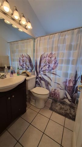 121 S ROMA WAY, Kissimmee, FL 34746