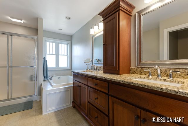 2639 Hawthorne Court, Jenison, MI 49428