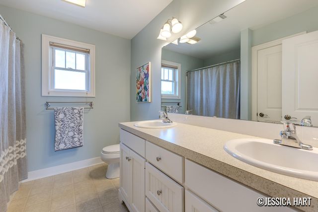 2639 Hawthorne Court, Jenison, MI 49428