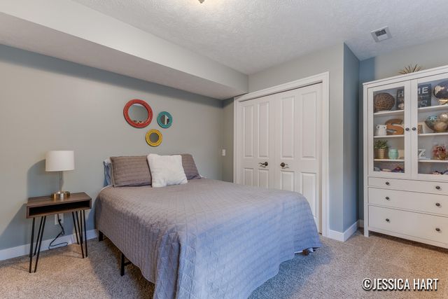 2639 Hawthorne Court, Jenison, MI 49428