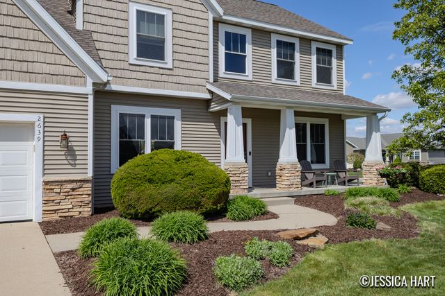 2639 Hawthorne Court, Jenison, MI 49428