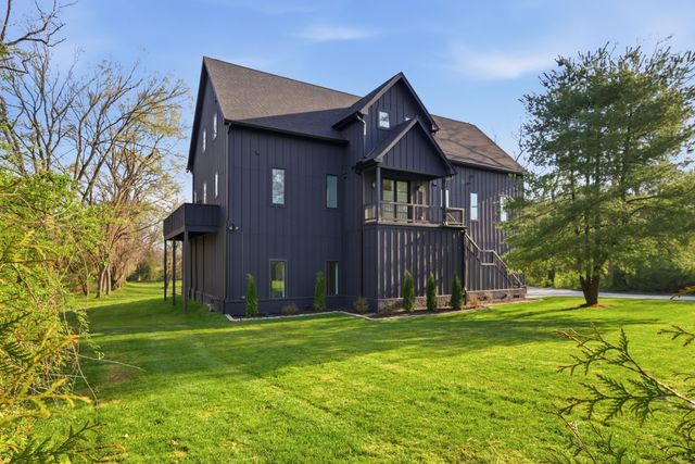 419 Lewisburg Ave, Franklin, TN 37064