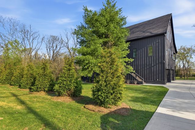 419 Lewisburg Ave, Franklin, TN 37064