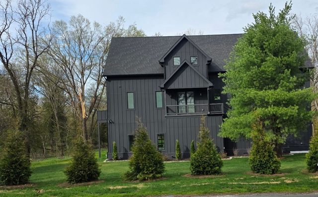 419 Lewisburg Ave, Franklin, TN 37064