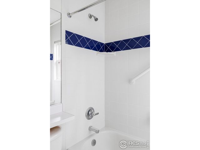 910 Kalmia Ave, Boulder, CO 80304