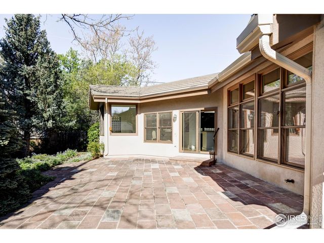 910 Kalmia Ave, Boulder, CO 80304