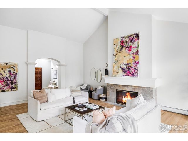 910 Kalmia Ave, Boulder, CO 80304