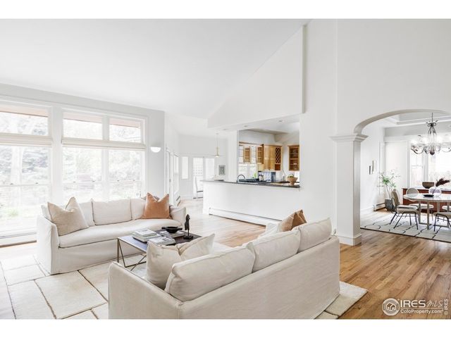 910 Kalmia Ave, Boulder, CO 80304