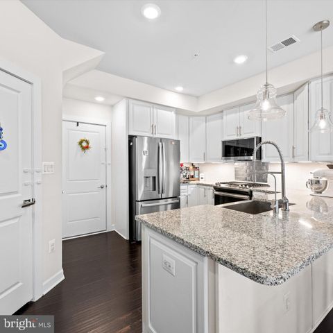 44674 PROVINCETOWN DR, Ashburn, VA 20147