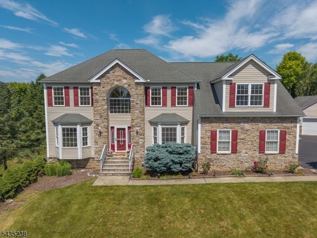 413 N Prospect St, Lopatcong Twp., NJ 08865