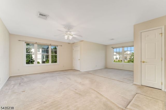 413 N Prospect St, Lopatcong Twp., NJ 08865