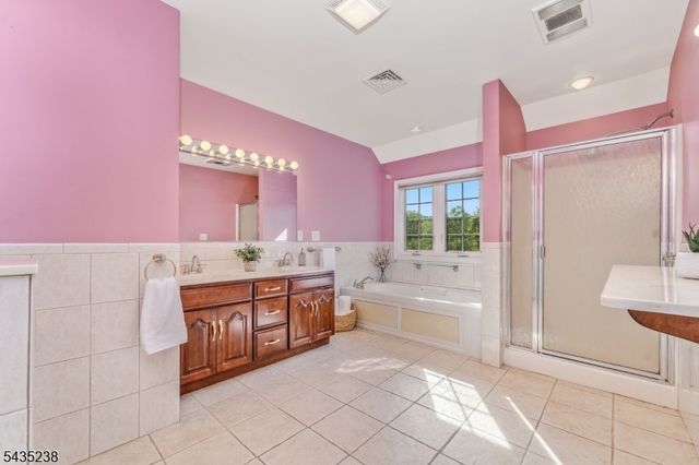 413 N Prospect St, Lopatcong Twp., NJ 08865