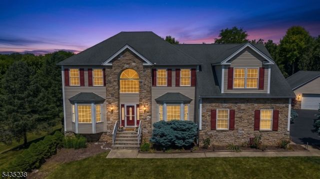 413 N Prospect St, Lopatcong Twp., NJ 08865