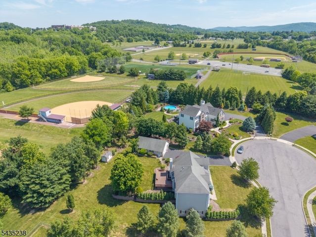 413 N Prospect St, Lopatcong Twp., NJ 08865
