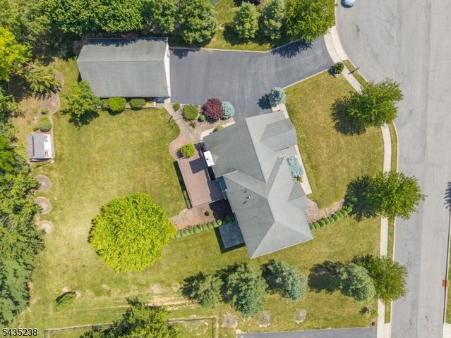 413 N Prospect St, Lopatcong Twp., NJ 08865