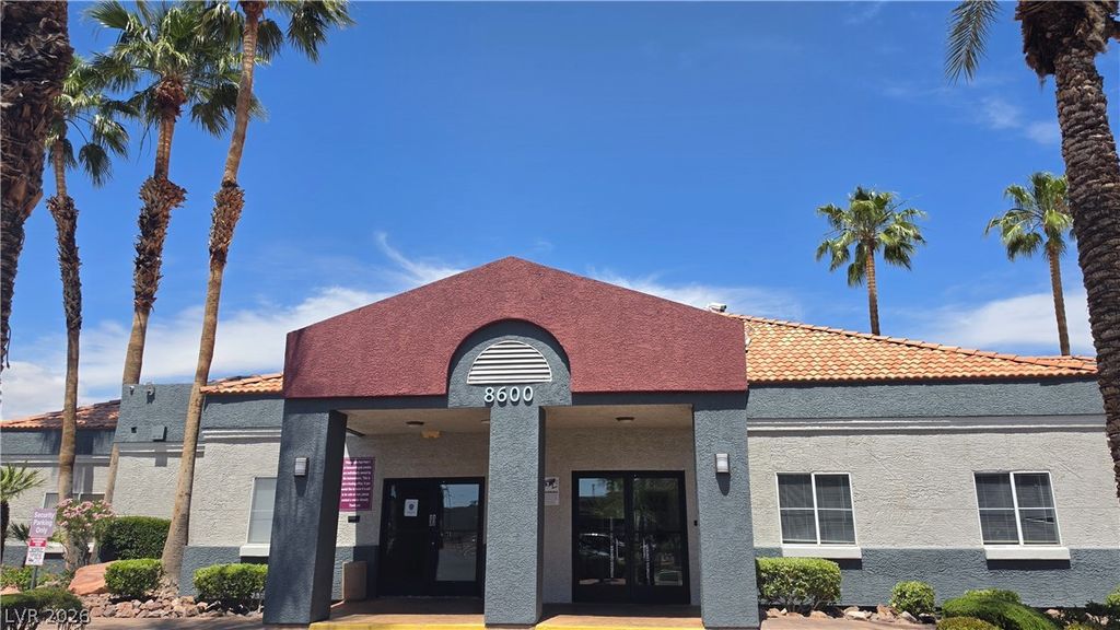 8600 West Charleston Boulevard 1023, Las Vegas, NV 89117