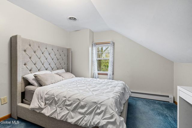 1002 Fort Hunter Road, Rotterdam, NY 12303