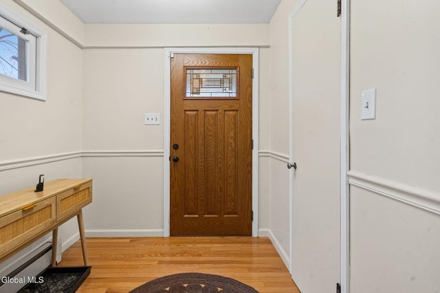 1002 Fort Hunter Road, Rotterdam, NY 12303