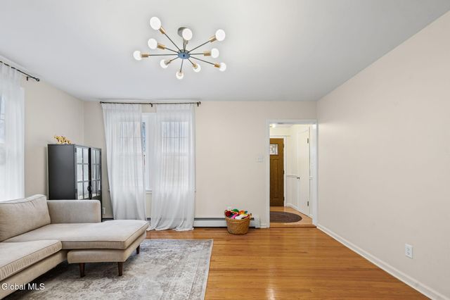 1002 Fort Hunter Road, Rotterdam, NY 12303