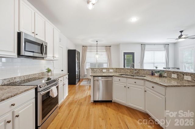 7337 Cascading Pines Drive, Tega Cay, SC 29708