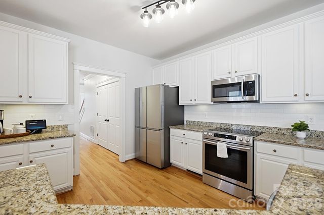 7337 Cascading Pines Drive, Tega Cay, SC 29708