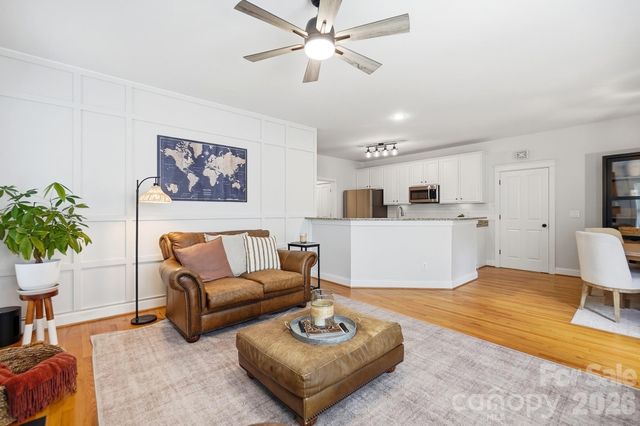 7337 Cascading Pines Drive, Tega Cay, SC 29708