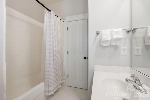 7337 Cascading Pines Drive, Tega Cay, SC 29708