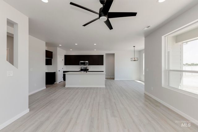 1196 W Pack River Dr, Meridian, ID 83642