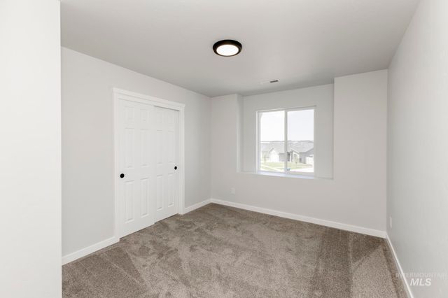 1196 W Pack River Dr, Meridian, ID 83642