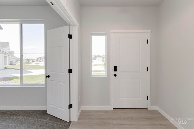 1196 W Pack River Dr, Meridian, ID 83642