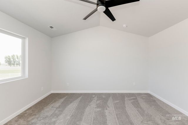 1196 W Pack River Dr, Meridian, ID 83642