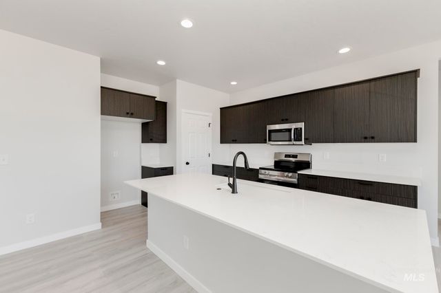 1196 W Pack River Dr, Meridian, ID 83642