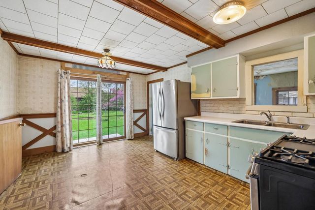 875 Water Street, Prairie Du Sac, WI 53578