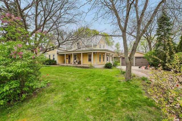 875 Water Street, Prairie Du Sac, WI 53578