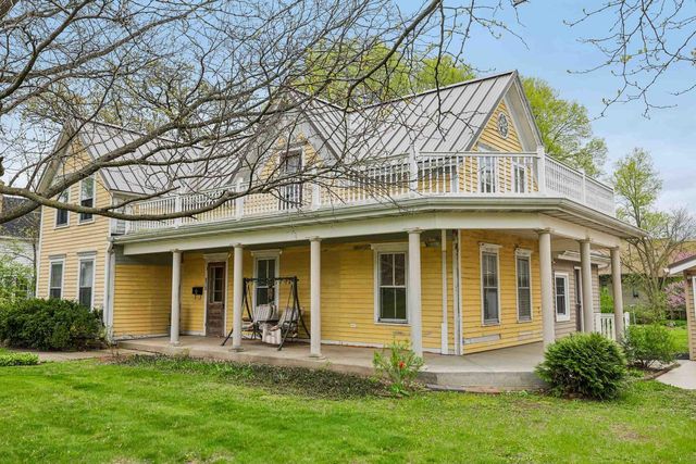 875 Water Street, Prairie Du Sac, WI 53578