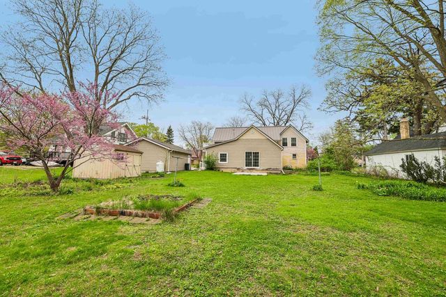 875 Water Street, Prairie Du Sac, WI 53578