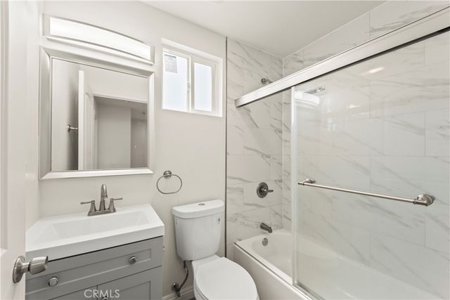 6828 Miramonte Boulevard A, Los Angeles, CA 90001